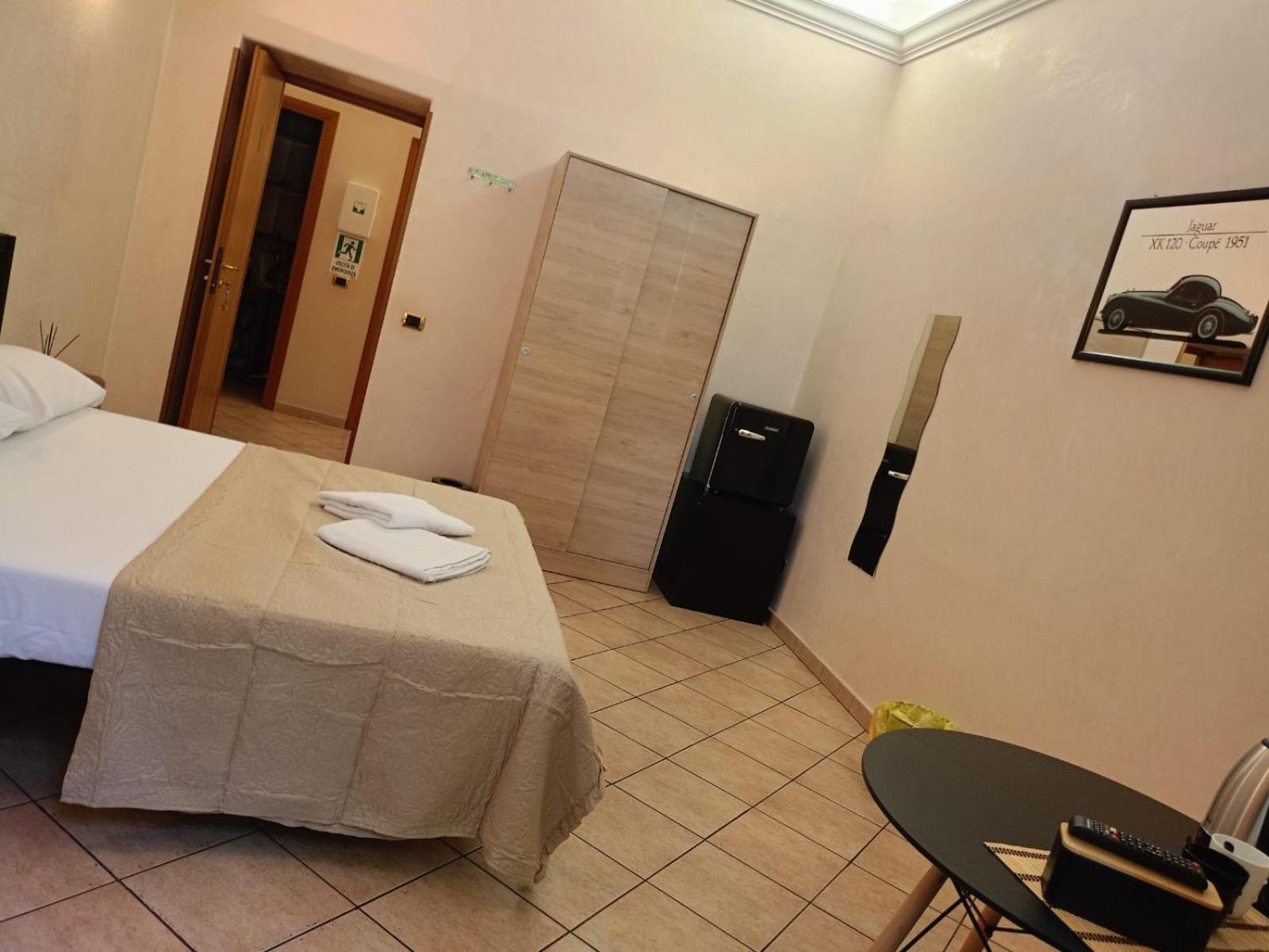 Ragusa Bis Rome Extérieur photo